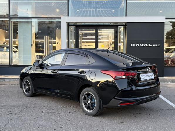 Hyundai Solaris II Рестайлинг с пробегом 2021 года, цена 1 549 000 рублей, 86689 км, седан, Автокод Объявления