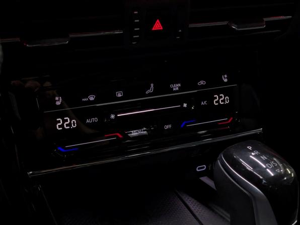 Volkswagen Passat B8 Рестайлинг с пробегом 2023 года, цена 3 500 000 рублей, 27903 км, седан, Автокод Объявления