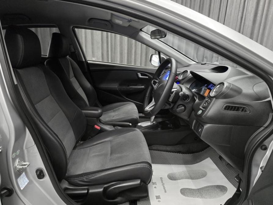 Honda Insight II Рестайлинг Красноярск  - изображение 10