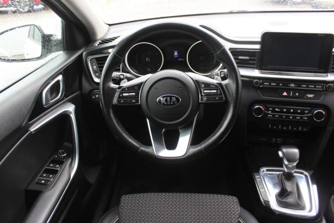 Kia Ceed III с пробегом 2018 года, цена 1 697 000 рублей, 96101 км, хэтчбек, Автокод Объявления