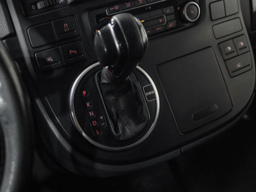 Volkswagen Multivan T5 Рестайлинг Санкт-Петербург  - изображение 17