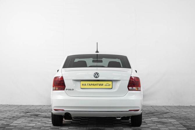 Volkswagen Polo V Рестайлинг с пробегом 2018 года, цена 1 289 000 рублей, 119000 км, седан, Автокод Объявления