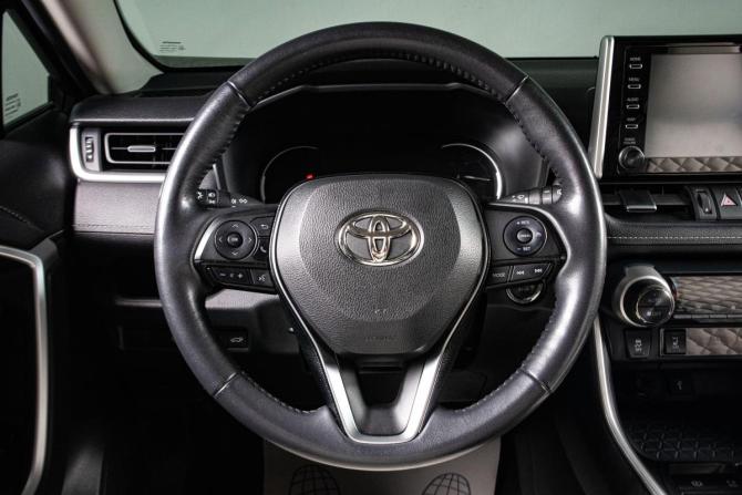 Toyota RAV4 V (XA50) с пробегом 2021 года, цена 4 099 000 рублей, 83900 км, внедорожник, Автокод Объявления