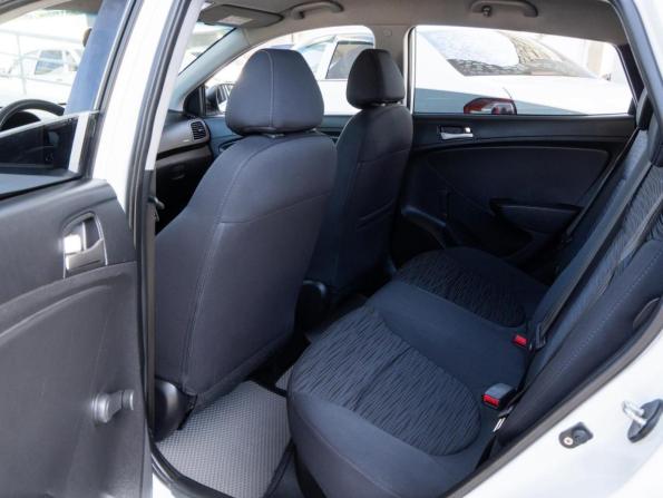 Hyundai Solaris I Рестайлинг с пробегом 2014 года, цена 911 000 рублей, 152858 км, хэтчбек, Автокод Объявления
