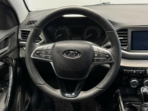 Lada (ВАЗ) Vesta I Рестайлинг (NG) с пробегом 2024 года, цена 1 390 000 рублей, 25587 км, седан, Автокод Объявления