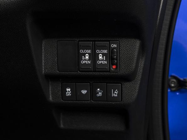 Honda Freed II Рестайлинг с пробегом 2022 года, цена 2 150 000 рублей, 32918 км, компактвэн, Автокод Объявления