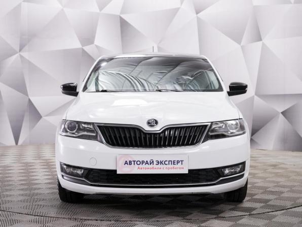 Skoda Rapid I Рестайлинг с пробегом 2018 года, цена 1 011 000 рублей, 222000 км, лифтбек, Автокод Объявления