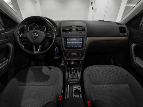 Skoda Yeti I Рестайлинг с пробегом 2014 года, цена 1 420 000 рублей, 138075 км, внедорожник, Автокод Объявления