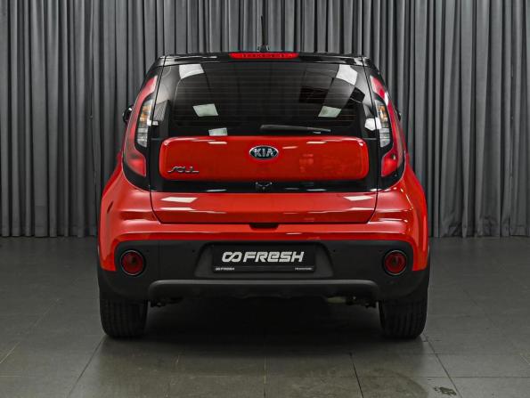 Kia Soul II Рестайлинг с пробегом 2018 года, цена 1 980 000 рублей, 66073 км, хэтчбек, Автокод Объявления
