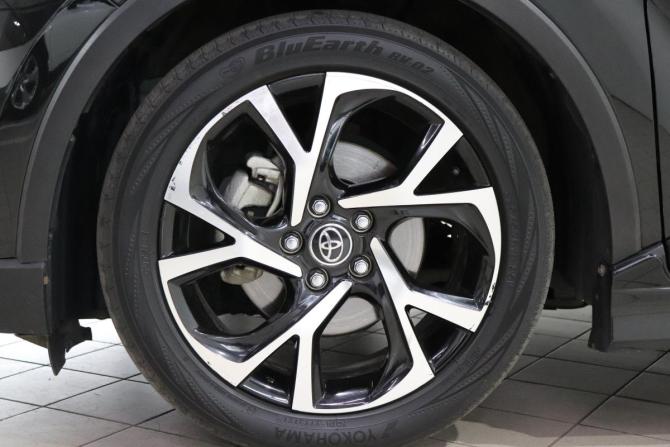 Toyota C-HR I с пробегом 2017 года, цена 1 715 000 рублей, 150544 км, внедорожник, Автокод Объявления