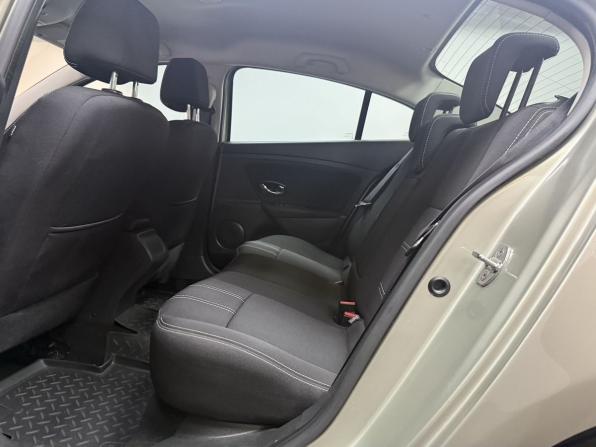 Renault Fluence I Рестайлинг с пробегом 2014 года, цена 950 000 рублей, 121989 км, седан, Автокод Объявления