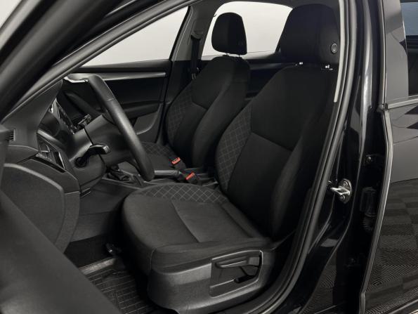 Skoda Octavia III (A7) Рестайлинг с пробегом 2017 года, цена 1 549 200 рублей, 161177 км, лифтбек, Автокод Объявления