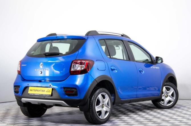 Renault Sandero II с пробегом 2016 года, цена 1 059 000 рублей, 71000 км, хэтчбек, Автокод Объявления