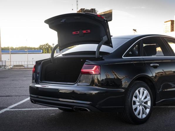 Audi A6 IV (C7) Рестайлинг с пробегом 2015 года, цена 2 200 000 рублей, 131621 км, седан, Автокод Объявления