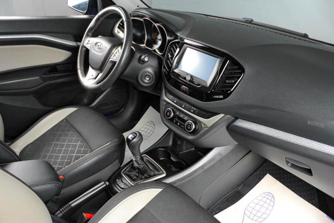 Lada (ВАЗ) Vesta I с пробегом 2020 года, цена 1 379 000 рублей, 83000 км, универсал, Автокод Объявления