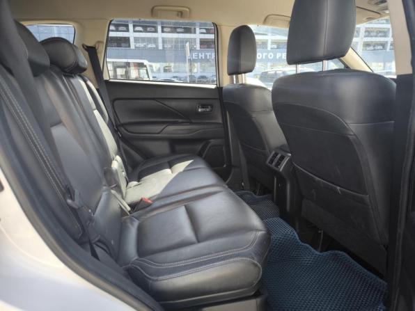 Mitsubishi Outlander III Рестайлинг 3 с пробегом 2019 года, цена 2 100 000 рублей, 148170 км, внедорожник, Автокод Объявления