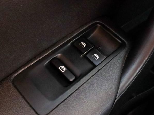 Volkswagen Polo V Рестайлинг с пробегом 2019 года, цена 1 397 000 рублей, 57292 км, седан, Автокод Объявления
