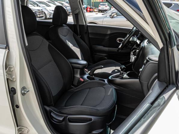 Kia Soul II Рестайлинг с пробегом 2017 года, цена 1 550 000 рублей, 157315 км, хэтчбек, Автокод Объявления