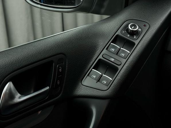 Volkswagen Tiguan I Рестайлинг с пробегом 2013 года, цена 1 559 000 рублей, 136169 км, внедорожник, Автокод Объявления