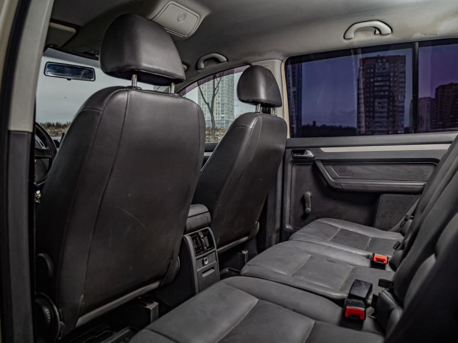 Volkswagen Touran I Рестайлинг Тюмень  - изображение 22