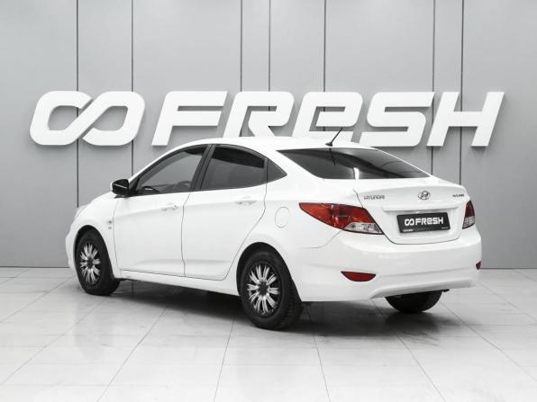 Hyundai Solaris I с пробегом 2013 года, цена 979 000 рублей, 207228 км, седан, Автокод Объявления