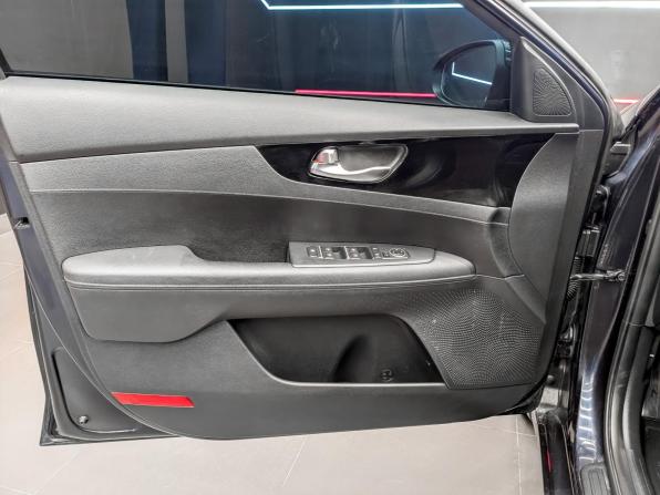 Kia Cerato IV с пробегом 2019 года, цена 1 685 000 рублей, 97924 км, седан, Автокод Объявления