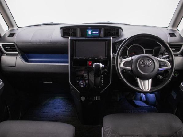 Toyota Roomy I с пробегом 2017 года, цена 928 000 рублей, 182580 км, микровэн, Автокод Объявления