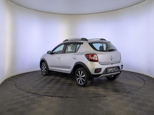 Renault Sandero II Рестайлинг с пробегом 2019 года, цена 1 240 000 рублей, 32690 км, хэтчбек, Автокод Объявления