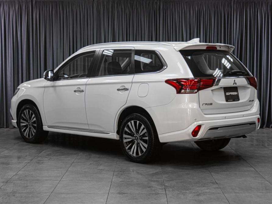 Mitsubishi Outlander III Рестайлинг 3 Тюмень  - изображение 2
