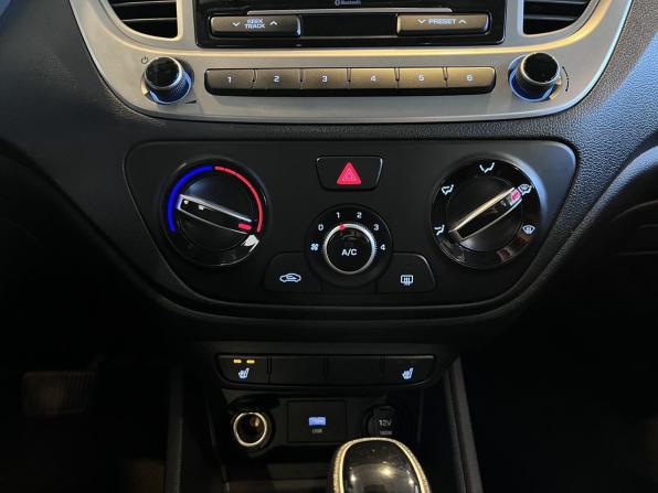 Hyundai Solaris II Рестайлинг с пробегом 2020 года, цена 1 641 000 рублей, 115782 км, седан, Автокод Объявления