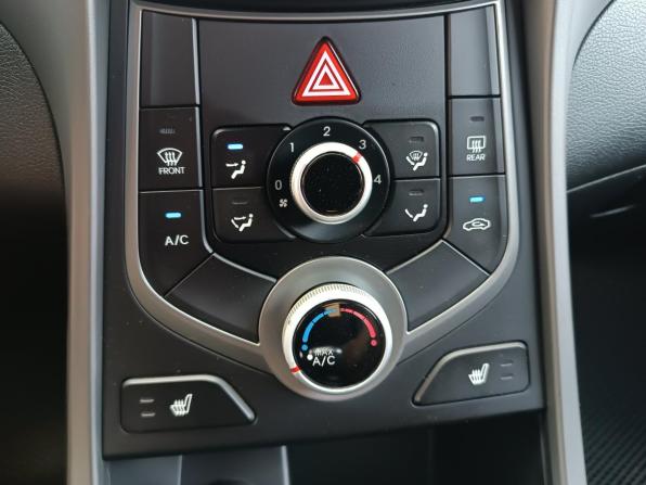 Hyundai Elantra V (MD) Рестайлинг с пробегом 2015 года, цена 1 210 000 рублей, 115877 км, седан, Автокод Объявления