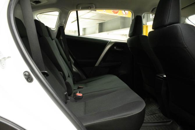 Toyota RAV4 IV (XA40) с пробегом 2015 года, цена 2 279 000 рублей, 80532 км, внедорожник, Автокод Объявления