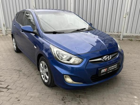 Hyundai Solaris I с пробегом 2011 года, цена 645 000 рублей, 115801 км, хэтчбек, Автокод Объявления