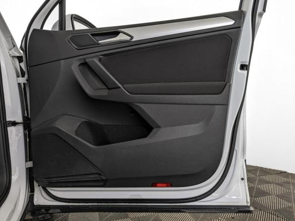 Volkswagen Tiguan II с пробегом 2018 года, цена 2 130 000 рублей, 79146 км, внедорожник, Автокод Объявления