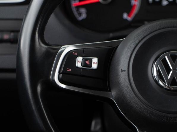Volkswagen Polo V Рестайлинг с пробегом 2020 года, цена 1 346 077 рублей, 141332 км, седан, Автокод Объявления