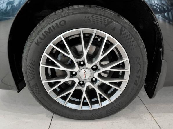Toyota Corolla XI (E160 E170 E180) с пробегом 2014 года, цена 1 099 000 рублей, 191056 км, седан, Автокод Объявления