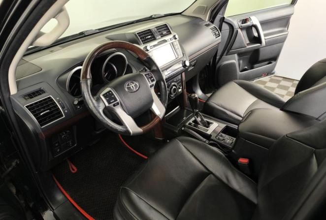Toyota Land Cruiser Prado 150 Series Рестайлинг 1 с пробегом 2016 года, цена 3 710 000 рублей, 213918 км, внедорожник, Автокод Объявления