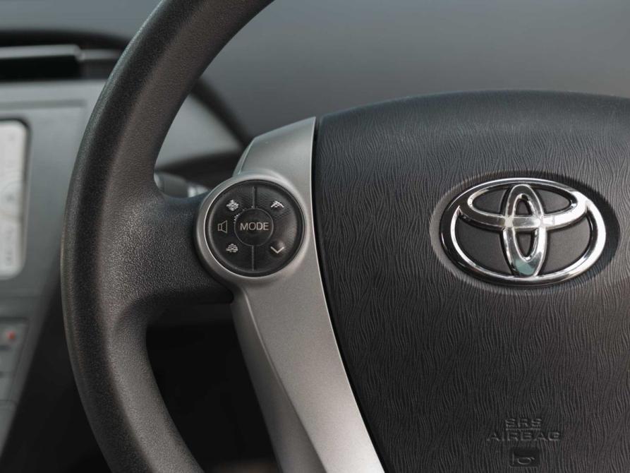 Toyota Prius III Рестайлинг (XW30) Новосибирск  - изображение 18