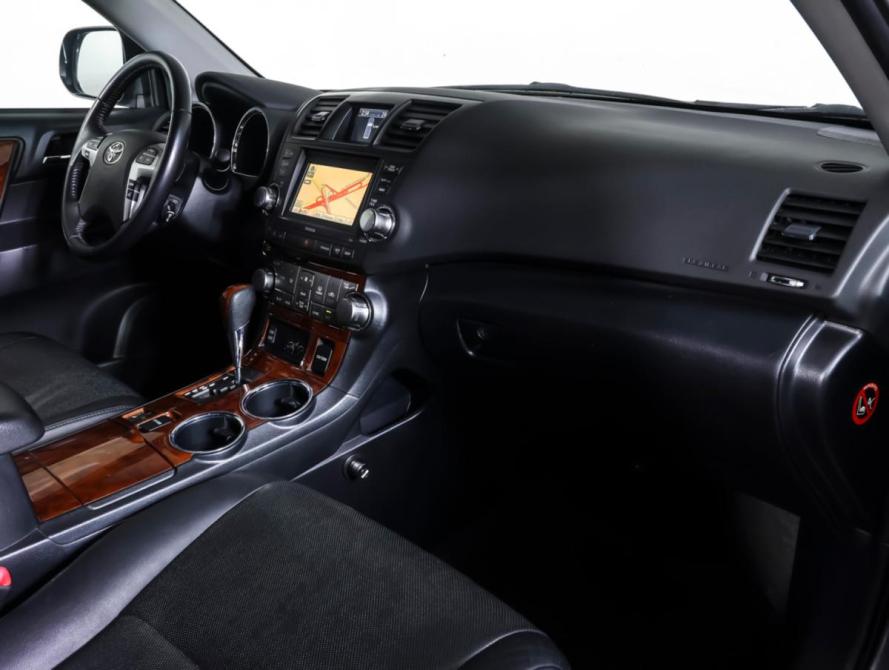 Toyota Highlander II (XU40) Рестайлинг Москва  - изображение 11