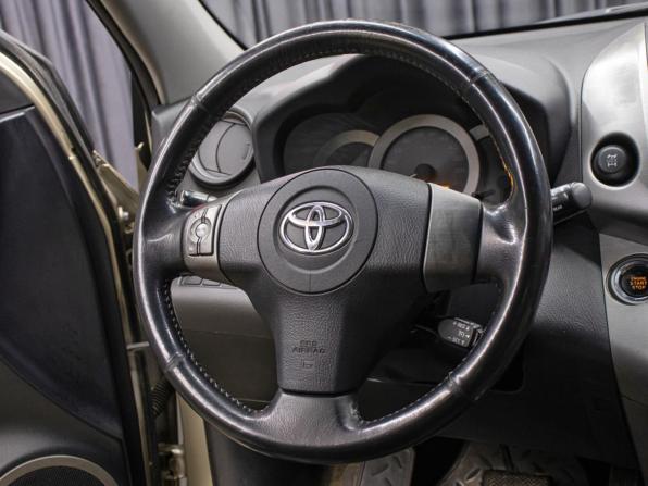 Toyota RAV4 III (XA30) с пробегом 2006 года, цена 929 000 рублей, 246054 км, внедорожник, Автокод Объявления