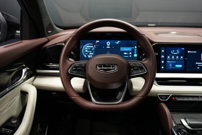 Geely Monjaro I с пробегом 2023 года, цена 3 390 000 рублей, 45000 км, внедорожник, Автокод Объявления