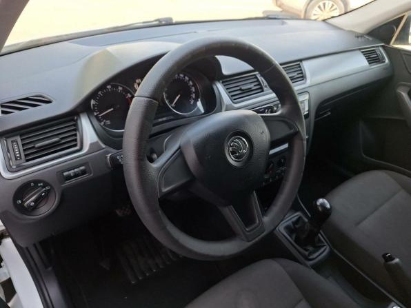 Skoda Rapid I с пробегом 2016 года, цена 1 065 000 рублей, 130107 км, лифтбек, Автокод Объявления