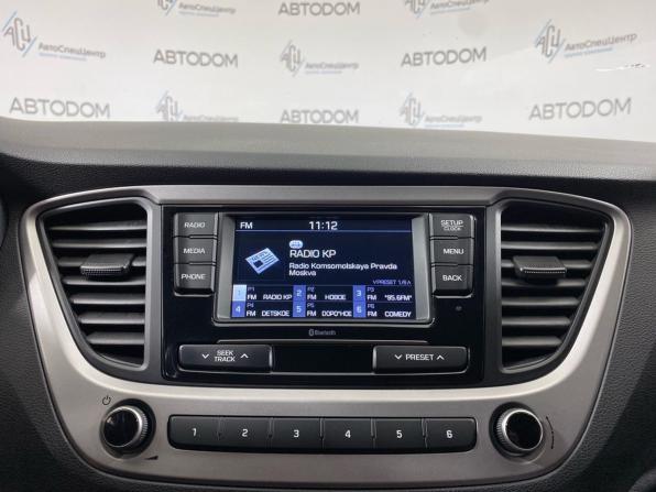 Hyundai Solaris II с пробегом 2017 года, цена 1 009 000 рублей, 222187 км, седан, Автокод Объявления