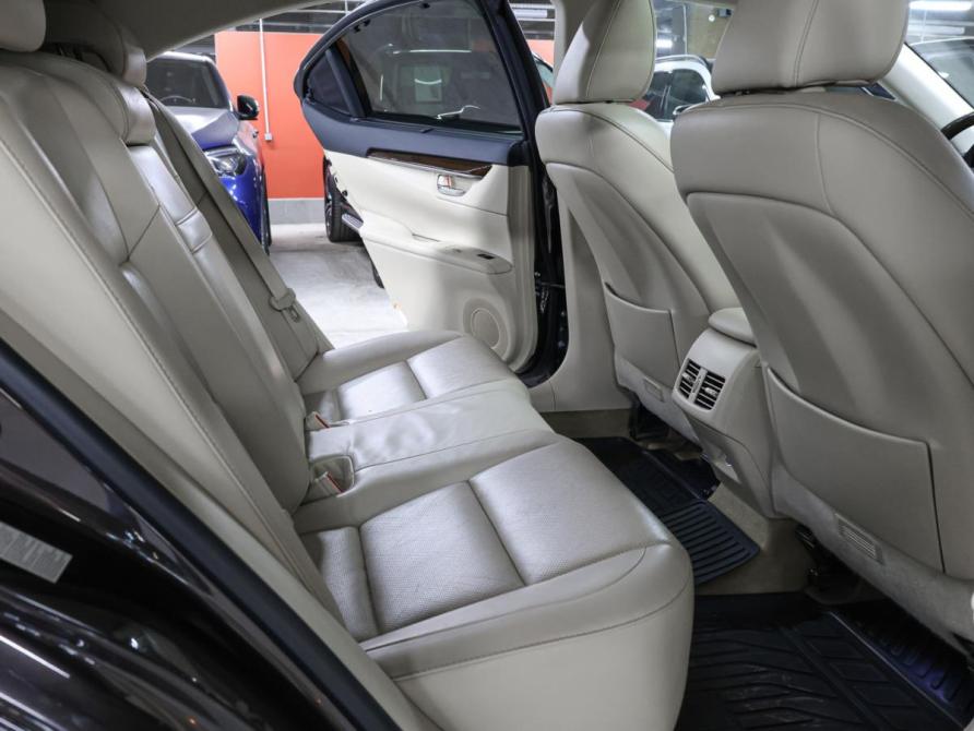 Lexus ES VI Москва  - изображение 14