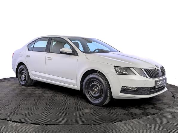 Skoda Octavia III (A7) Рестайлинг с пробегом 2020 года, цена 1 980 000 рублей, 64850 км, лифтбек, Автокод Объявления