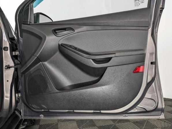 Ford Focus III с пробегом 2013 года, цена 690 000 рублей, 142432 км, хэтчбек, Автокод Объявления