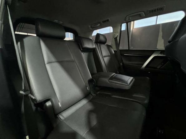Toyota Land Cruiser Prado 150 Series Рестайлинг 3 с пробегом 2022 года, цена 6 999 000 рублей, 73713 км, внедорожник, Автокод Объявления