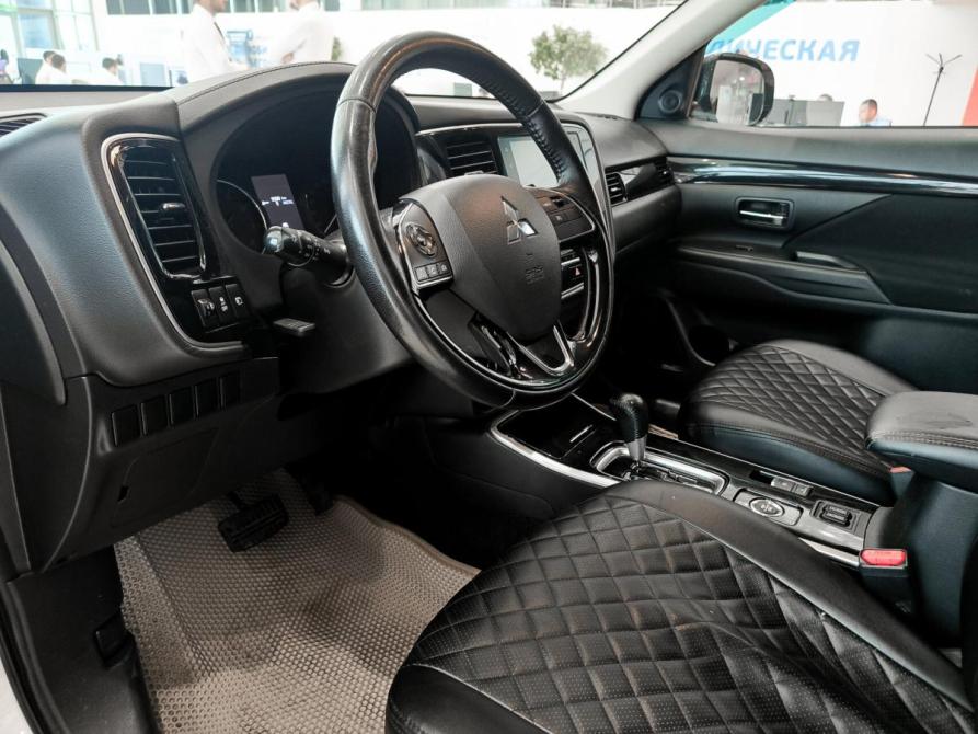 Mitsubishi Outlander III Рестайлинг 3 Казань  - изображение 20