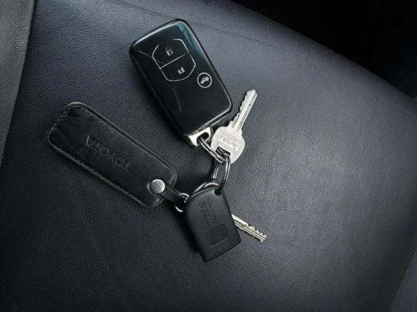 Toyota Land Cruiser Prado 150 Series с пробегом 2010 года, цена 2 699 000 рублей, 316000 км, внедорожник, Автокод Объявления