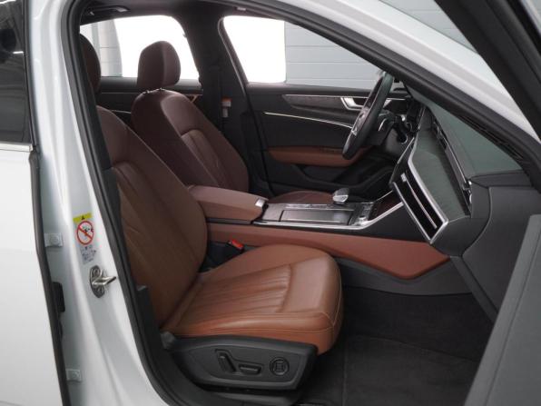 Audi A6 V (C8) Рестайлинг с пробегом 2023 года, цена 6 360 000 рублей, 38372 км, седан, Автокод Объявления